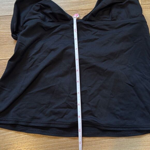 DKNY Vintage Swimwear Top size 8 with gold buckle - Picture 3 of 8